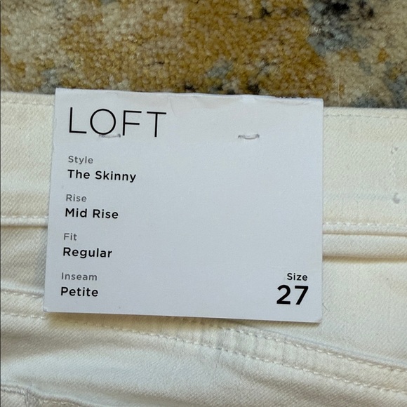 LOFT NWT White Mid-Rise Petite Skinny Jeans, 27” Waist, 24 1/2” inseam - Picture 5 of 9